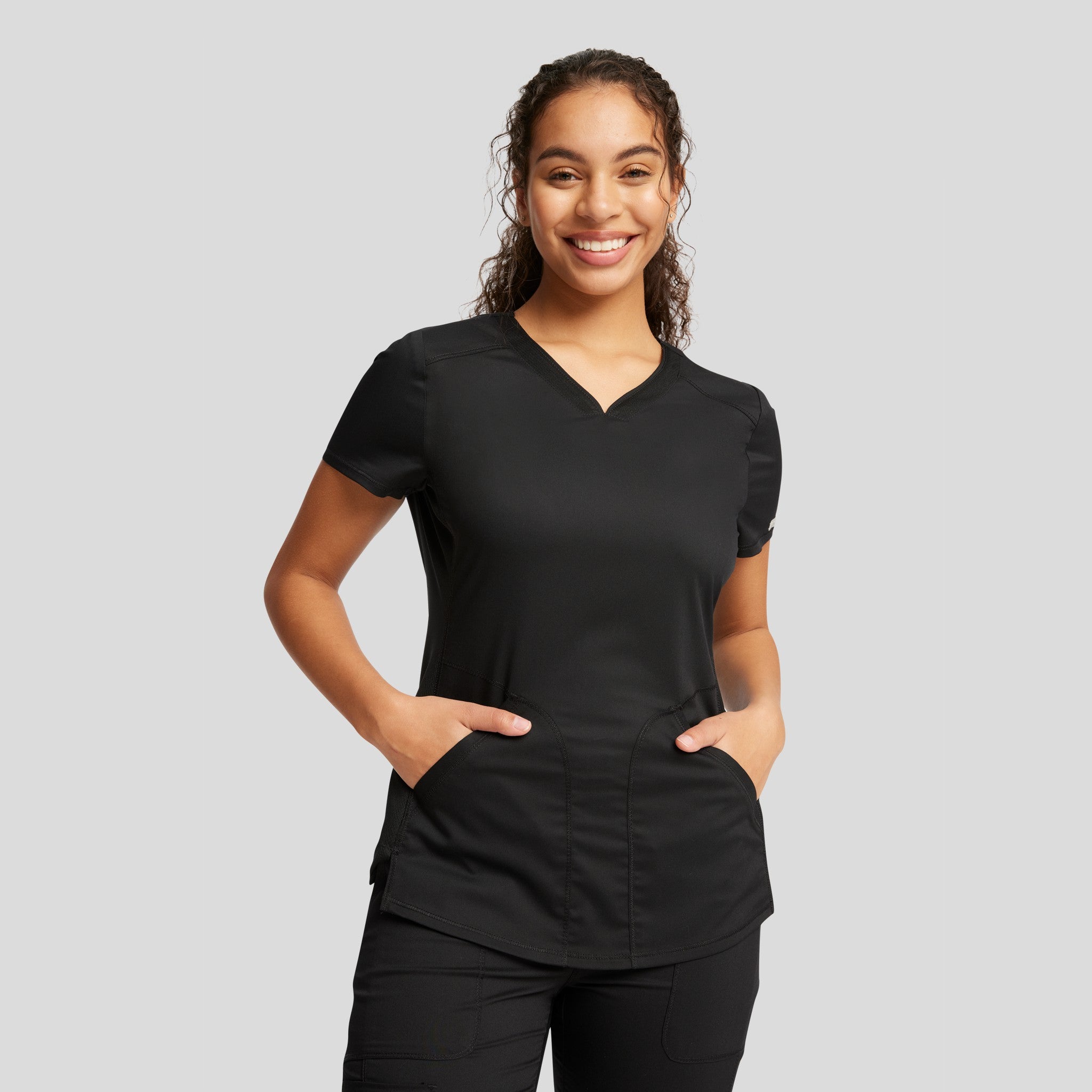 2-Pocket Sweetheart V-Neck | Black