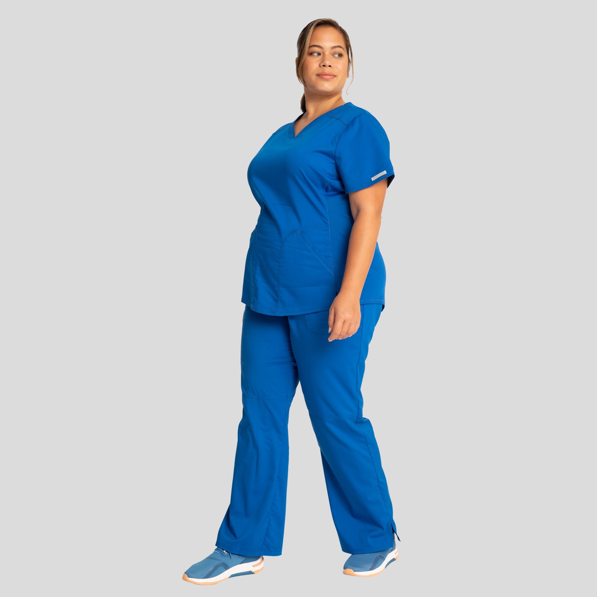 2-Pocket Sweetheart V-Neck | Royal