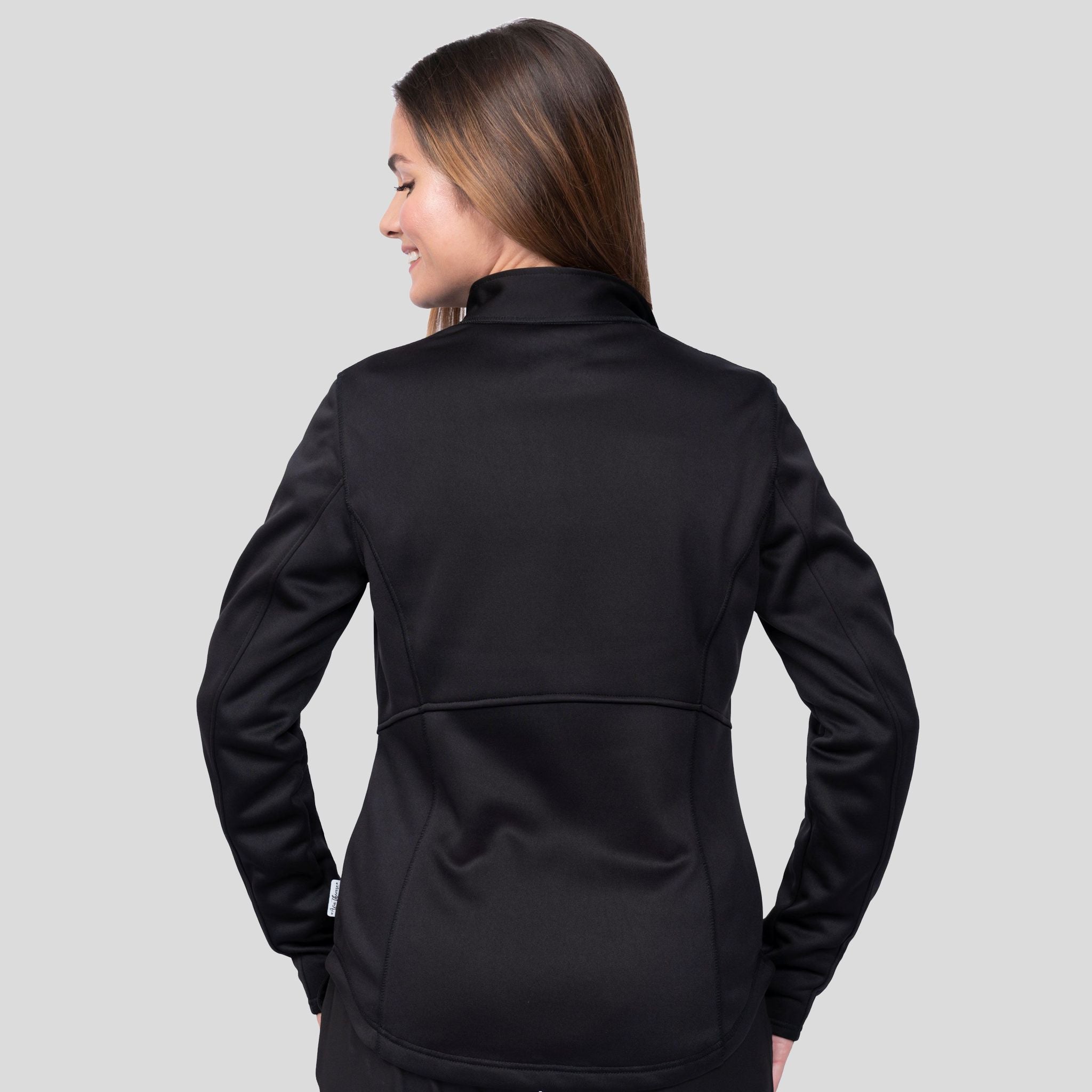 Zavate_AvaTherese_2023_black_back